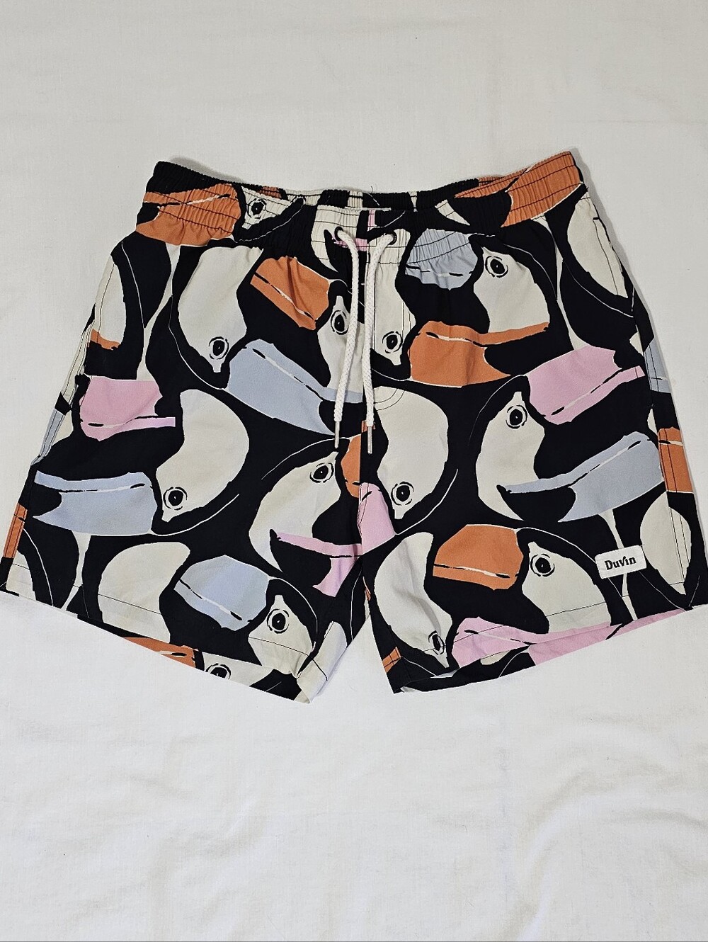 Duvin Men’s Swim Trunks Medium Toucan Print Beach Shorts Black Tropical
